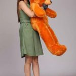 3_feet_brown_cute_and_soft_teddy_hug_able_teddy_a_image_1.jpg