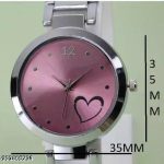 Beautiful_Heart_Designer_Round_Case_Dial_Attractiv_image_1.jpg