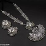 Feminine_Unique_Jewellery_Sets_image_1.jpg