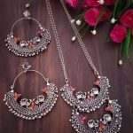 Feminine_Unique_Jewellery_Sets_image_1.jpg