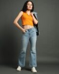 levi27s_blue_women_lightly_washed_high-rise_726_flared_jeans.jpg