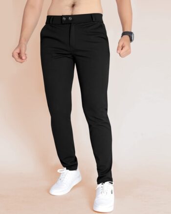 Men Solid Relaxed Fit Cargo Pants