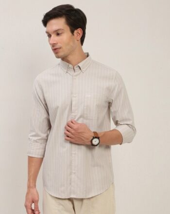 Men Regular Fit Shirt with Patch-Pocket