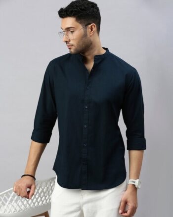 Men Slim Fit Shirt with Spread-Collar