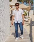 Men Mid-Wash Slim Fit Jeans