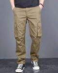 Men Relaxed Fit Cargo Pants with Insert Pockets