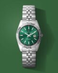 Men Analogue Wrist Watch with Stainless Steel Strap