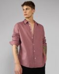 Men Regular Fit Shirt with Spread-Collar