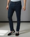 Men Lightly Washed Slim Fit Jeans