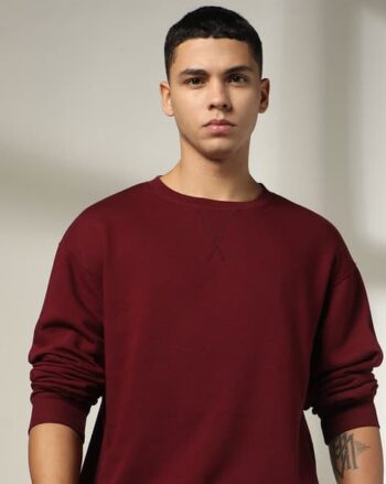 Men Typographic Print Regular Fit Sweatshirt