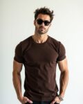 Men Regular Fit Ribbed Crew-Neck T-Shirt