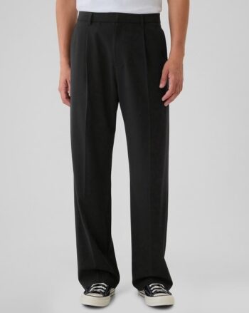 Men Single-Pleat Slim Fit Pants
