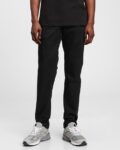 gap_black_solid_mid_rise_slim_fit_stretchable_trousers.jpg