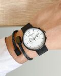 Men Round Dial Analogue Watch