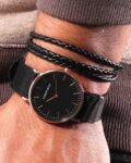 Men Round Dial Analogue Watch