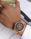Men Round-Dial Analogue Watch