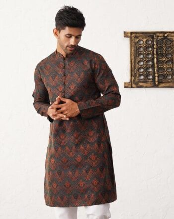 Men Regular Fit Kurta with Mandarin Collar