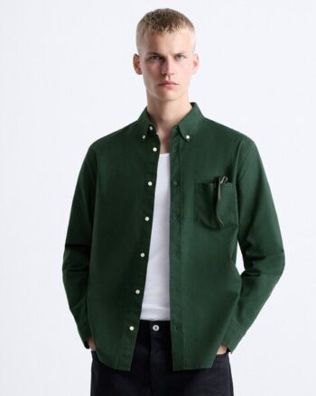 Men Tailored Fit Shirt with Spread-Collar