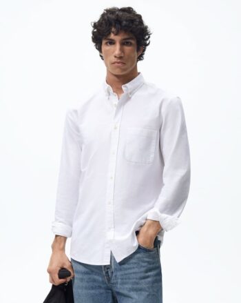 Men Tailored Fit Shirt with Spread Collar