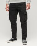 Men Slim Fit Single-Pleat Trousers