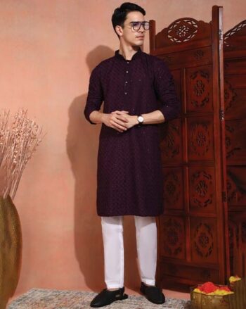 Men Embroidered Regular Fit Long Kurta