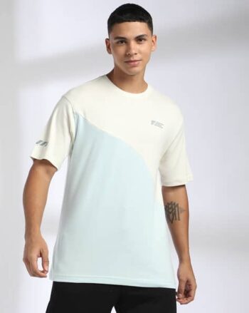 Men Colourblock Regular Fit Crew-Neck T-Shirt