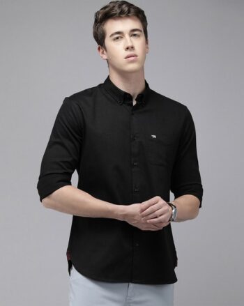 Men Slim Fit Shirt with Patch Pocket
