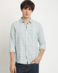 Men Checked Slim Fit Shirt with Patch Pocket