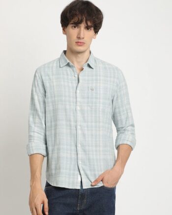 Men Checked Slim Fit Shirt with Patch Pocket