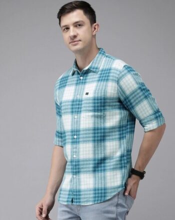 Men Boxy Fit Shirt with Spread Collar