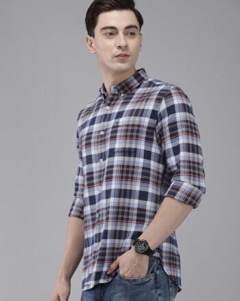 Men Solid Slim Fit Shirt