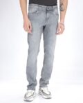 Men Washed Straight Fit Jeans with 5-Pocket Styling