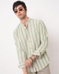 Men Slim Fit Spread-Collar Shirt