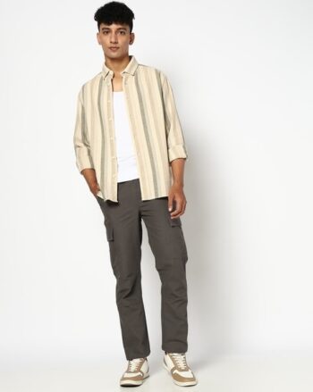 Men Mid-Rise Relaxed Fit Chinos