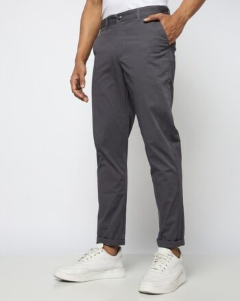 Men Slim Fit Flat-Front Chinos